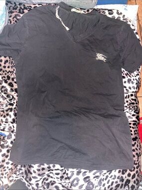 Burberry tshirt